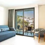 Hotel Queen By Important Group Travel
