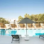 Hotel Queen By Important Group Travel 4*
