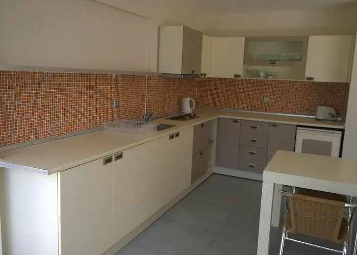 Hotel Queen By Important Group Travel Gümbet