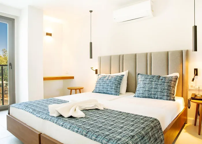 Queen By Important Group Travel Hotel 4*