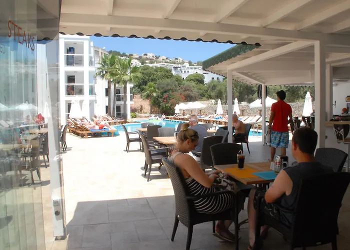 Hotel Queen By Important Group Travel Gümbet