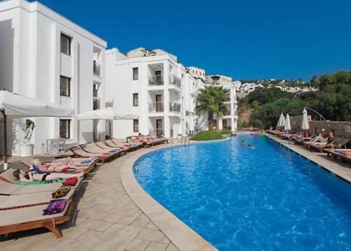 Queen By Important Group Travel 4*