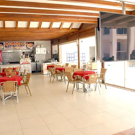 Queen By Important Group Travel