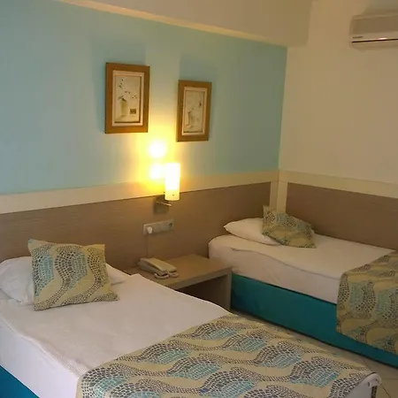Aparthotel Queen By Important Group Travel