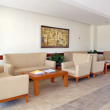 Aparthotel Queen By Important Group Travel 3*