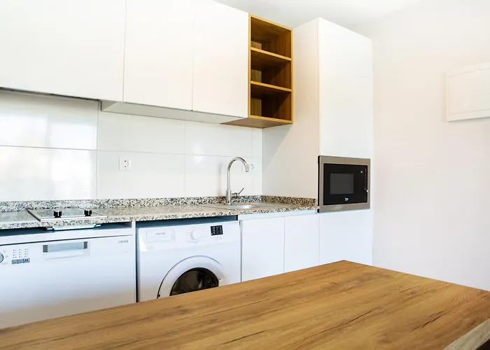 Queen By Important Group Travel Hotel 4*