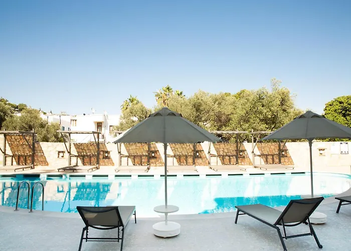 Queen By Important Group Travel