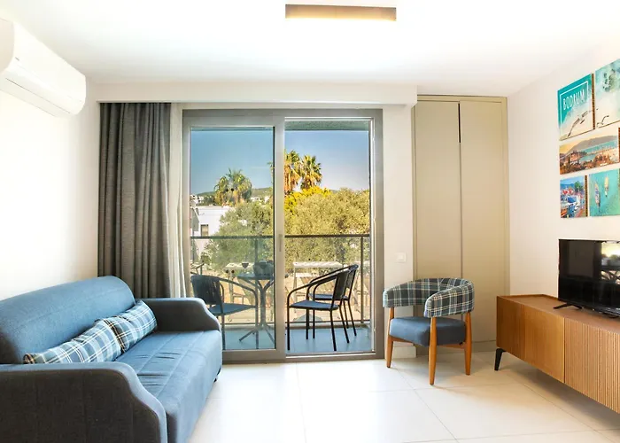 Queen By Important Group Travel Hotel