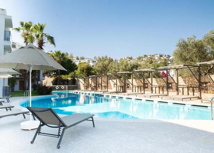 Hotel Queen By Important Group Travel 4*