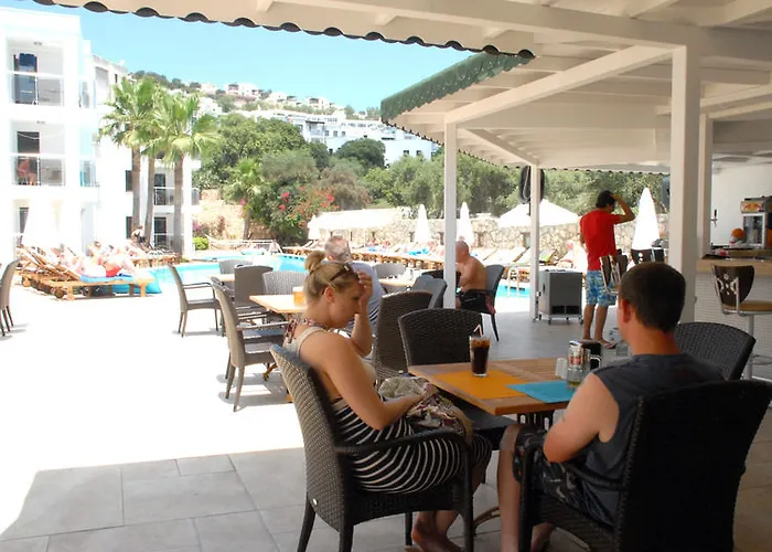 Queen By Important Group Travel