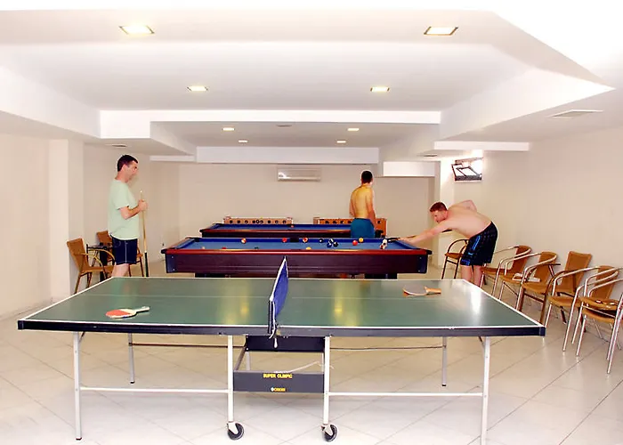 Hotel Queen By Important Group Travel Gumbet