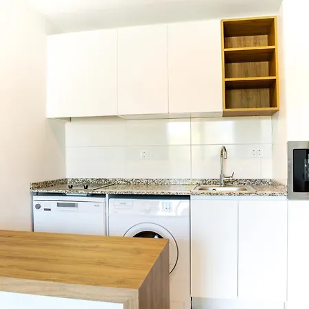 호텔 Queen By Important Group Travel 4*