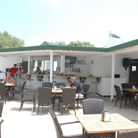 Queen By Important Group Travel 검벳