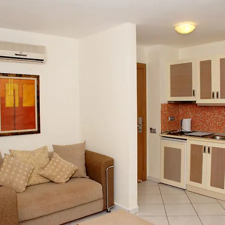 Queen By Important Group Travel