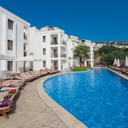 Queen By Important Group Travel 4*