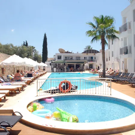 Queen By Important Group Travel